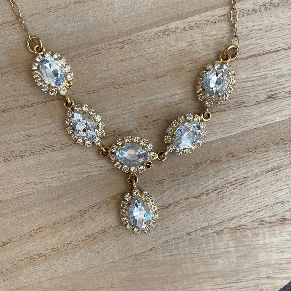 Costume necklace blingy with gold